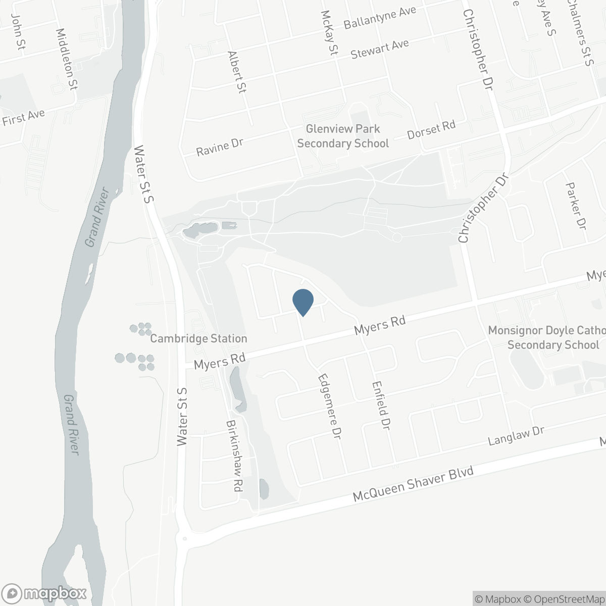 10 GREENWOOD AVENUE, Cambridge, Ontario N1R 2Y4